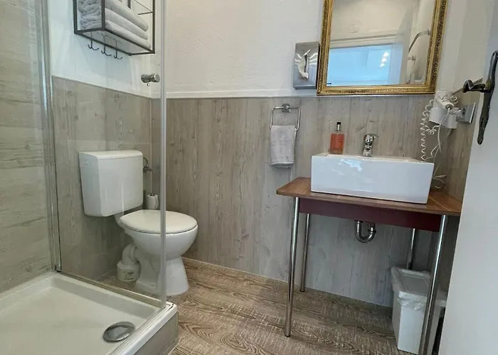 宾馆 La Boutique House 2*