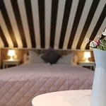 イン La Boutique House